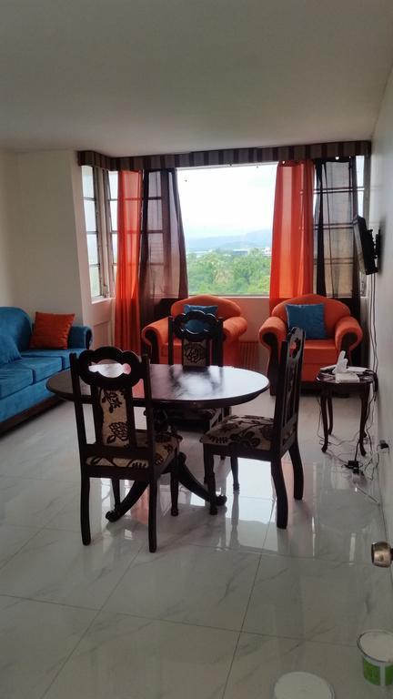 Malia'S New Kgn Apartment Kingston Exterior photo