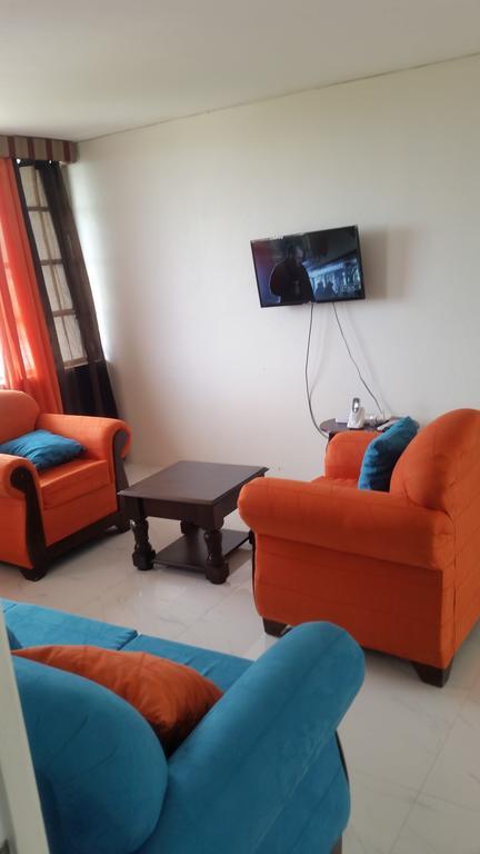 Malia'S New Kgn Apartment Kingston Exterior photo